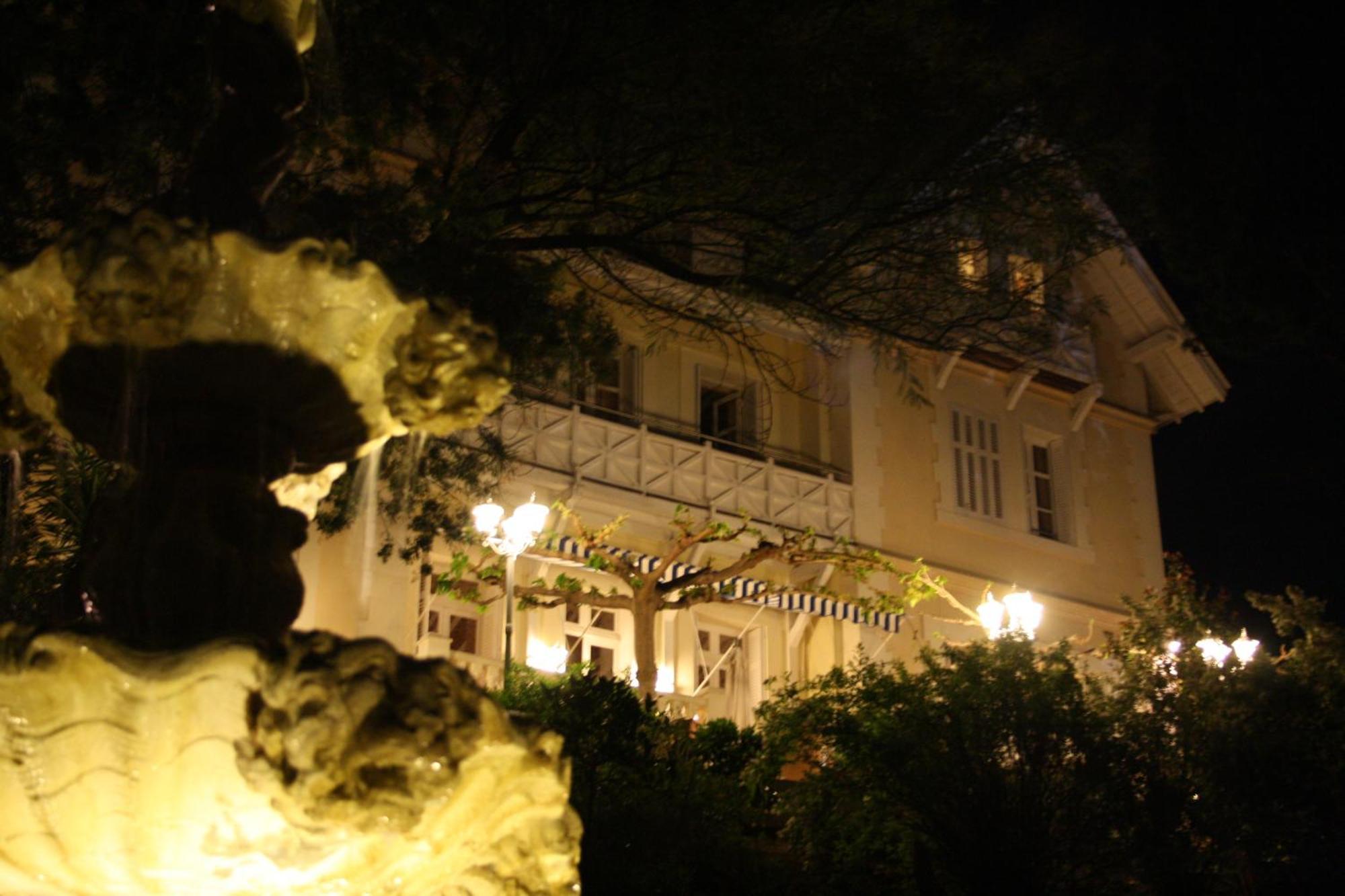 Hotel Villa La Cheneraie Saint-Raphaël Zewnętrze zdjęcie